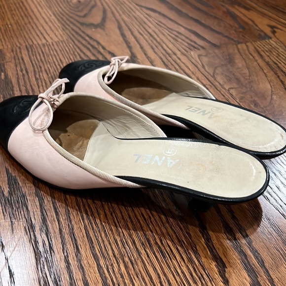 Chanel Ballet Mules 37 - Picture 5 of 9